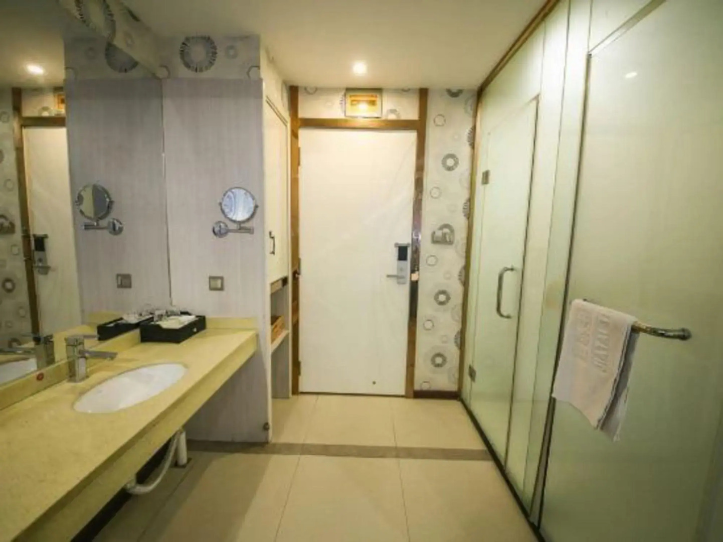 Jiatai Business Hotel