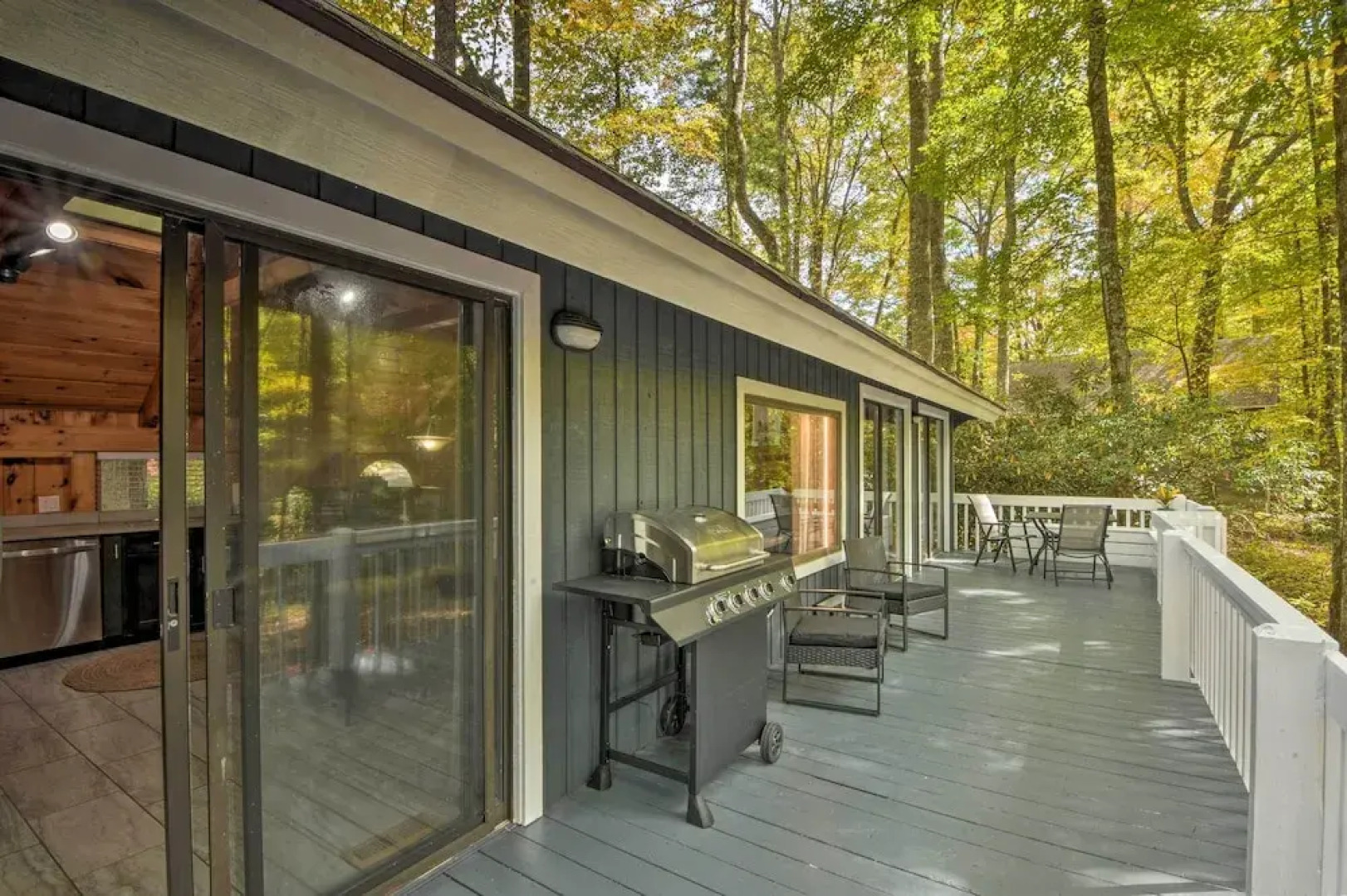 Modern Mountain Cabin w/ Resort-style Amenities!