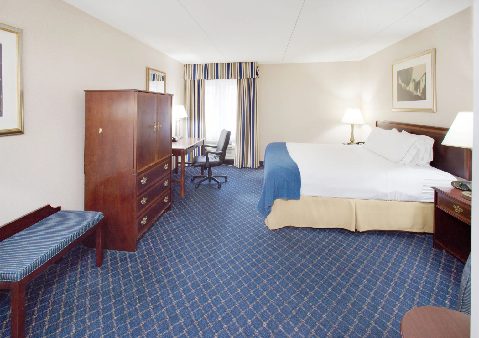Holiday Inn Express Des Moines-At Drake University