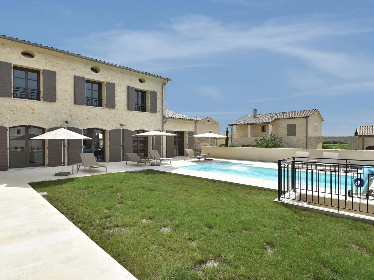 Stunning Villa in Uzès - Garrigues Sainte Eulalie With Pool