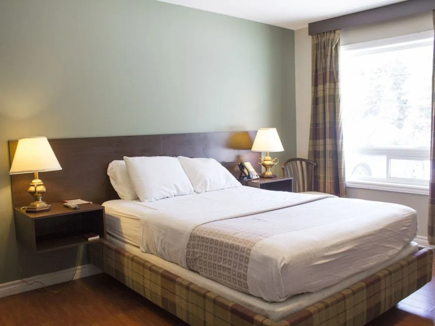 Knights Inn Flesherton