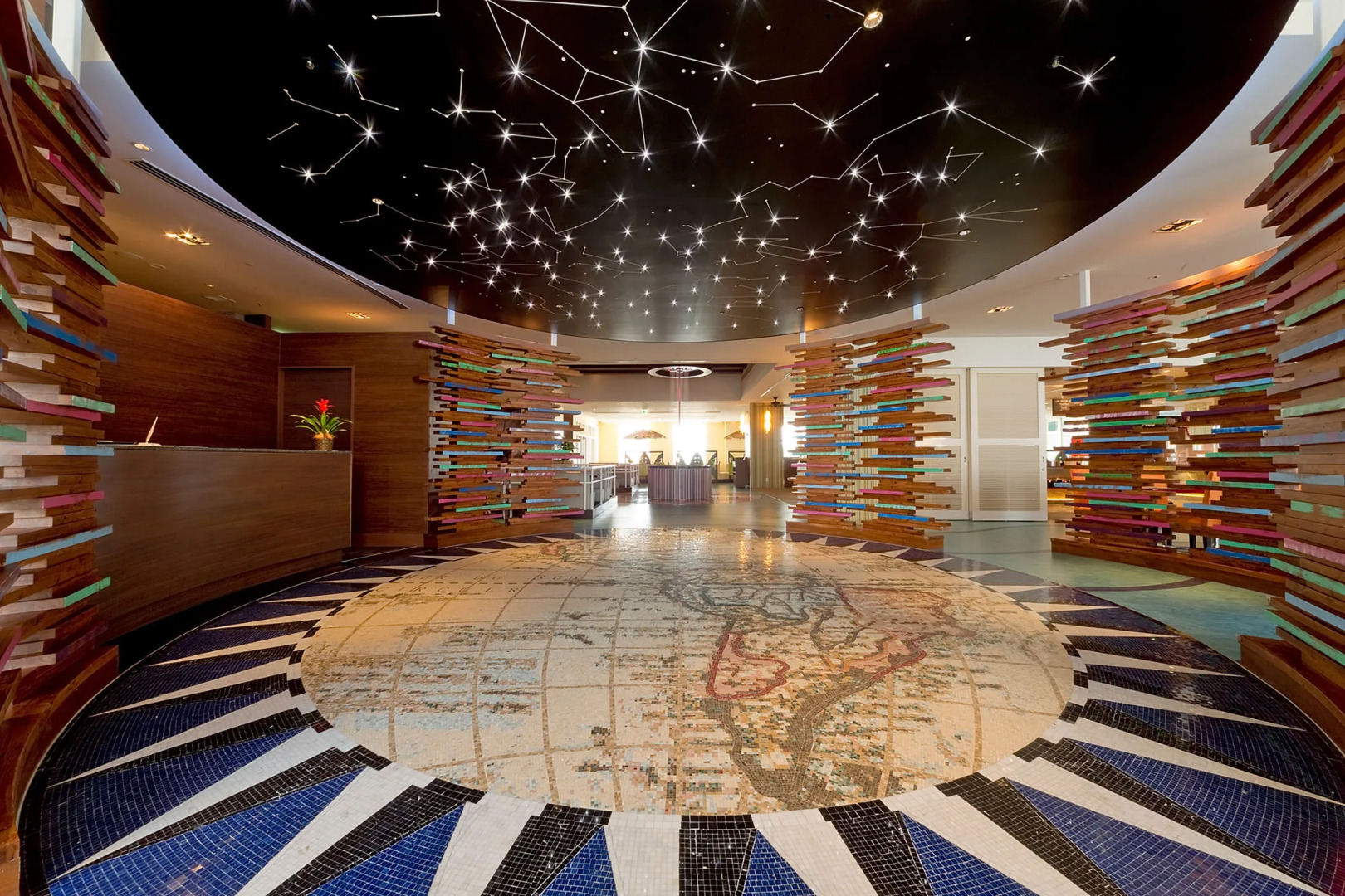 Hotel Universal Port