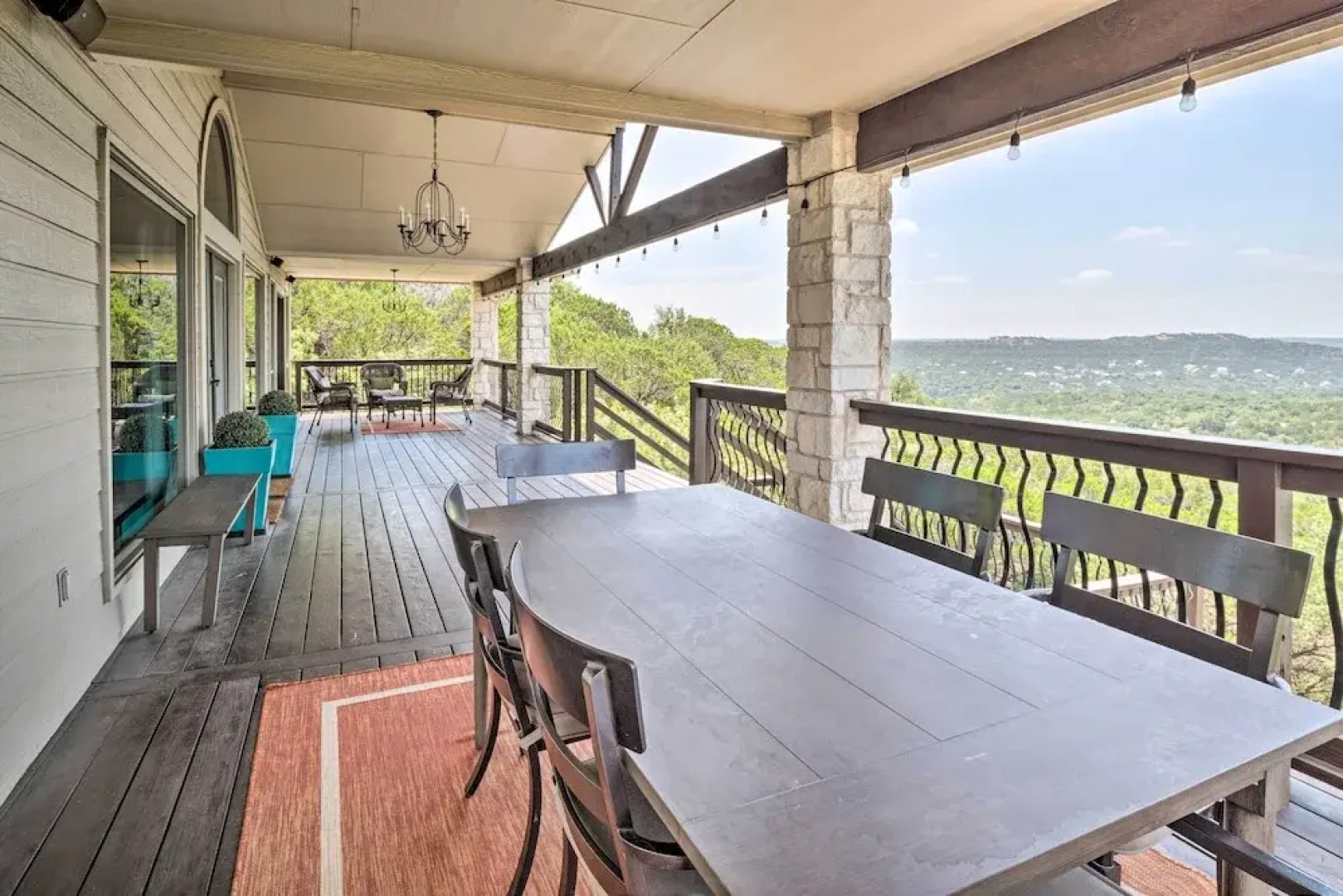 Jonestown House on Hill w/ Lake Travis Views!
