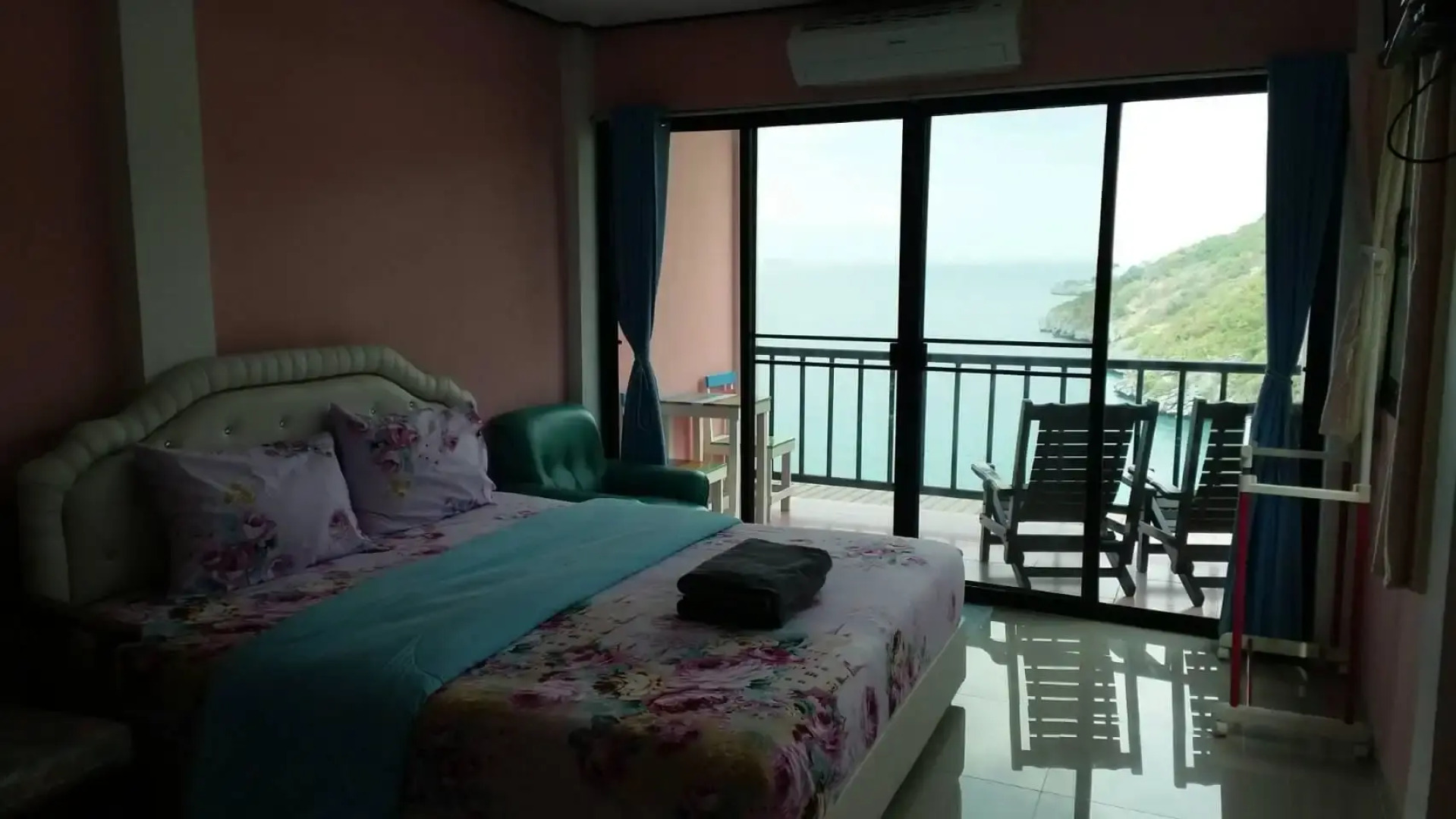 Ocean View Resort - Koh Sichang