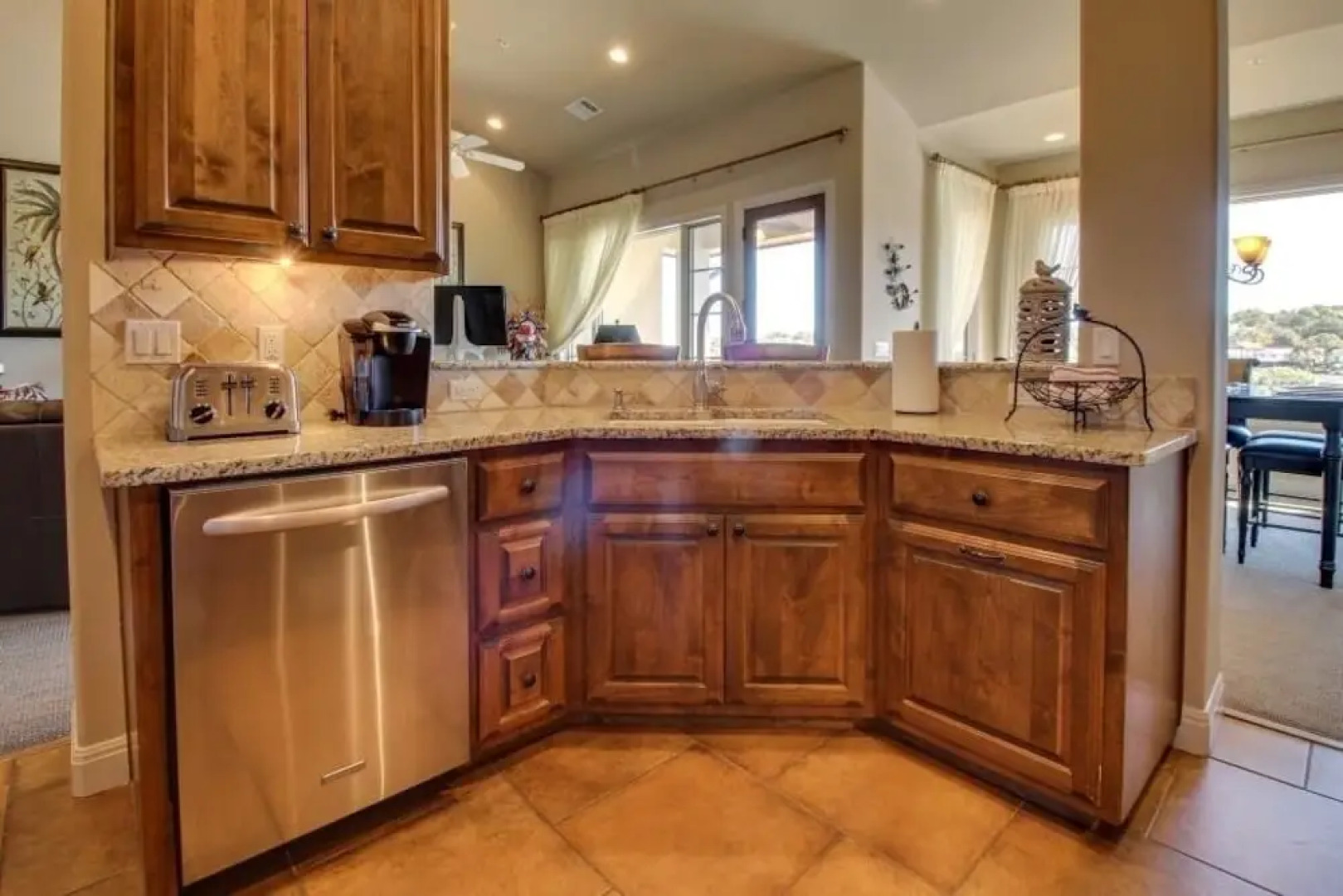 Living Local Lakeway Cove 2 Bedroom Condo