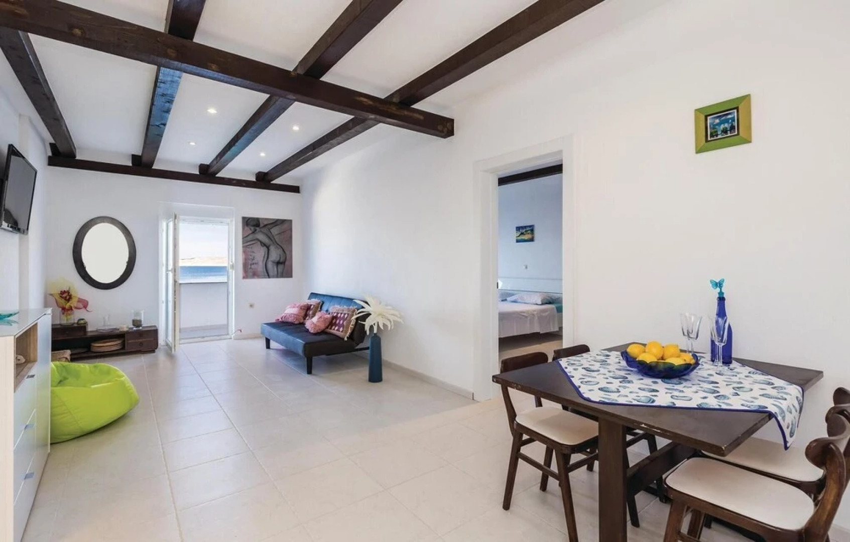 Beautiful apartment in Jablanac w/ 2 Bedrooms