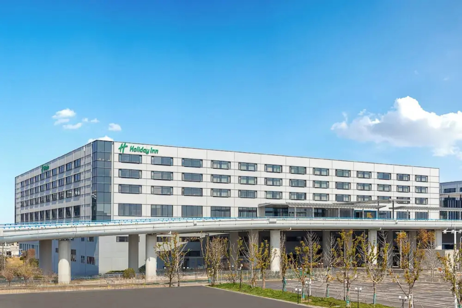 Holiday Inn Shanghai Pudong Airport by IHG