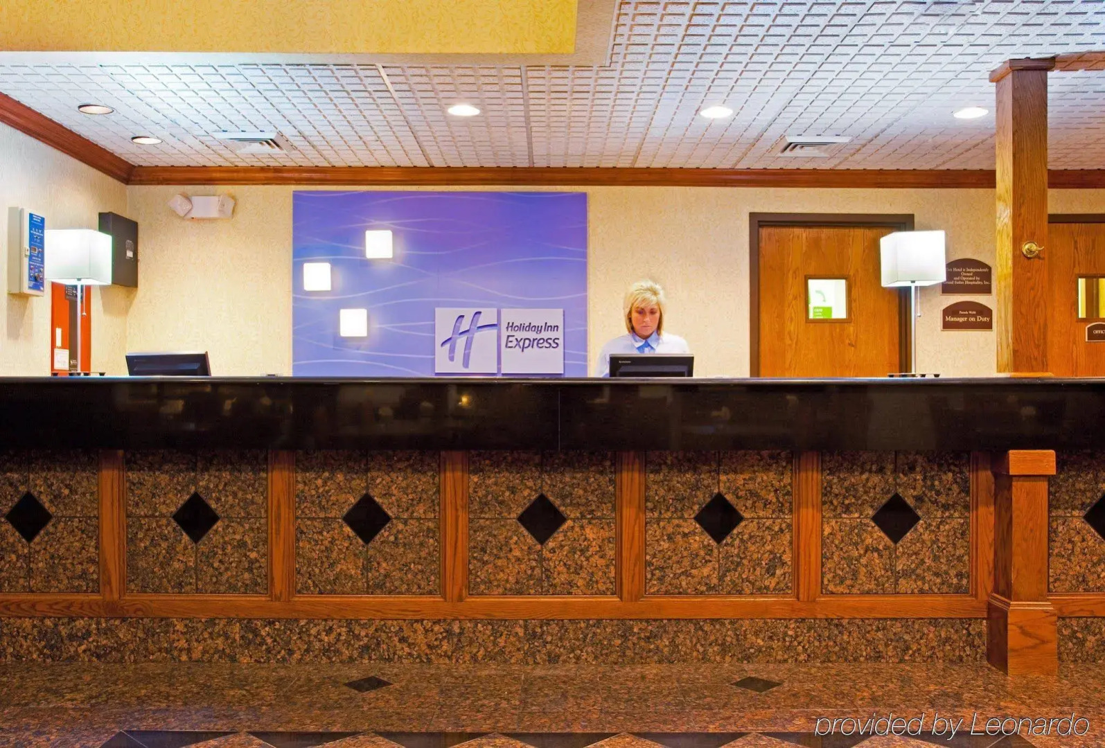 Candlewood Suites Grand Rapids Airport by IHG