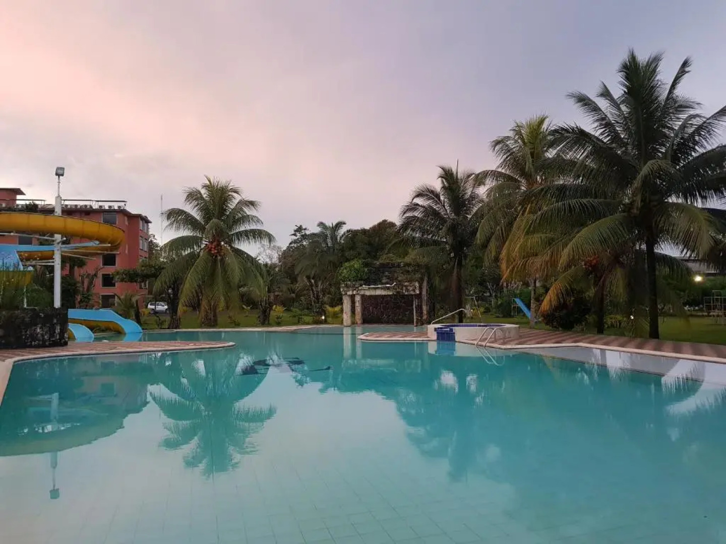 Gran Hotel de Lago - Lago Agrio