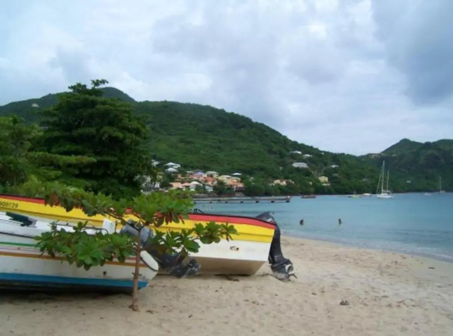 House With 2 Bedrooms in Rivière-salée, With Wonderful Mountain View, Enclosed Garden and Wifi - 8 km From the Beach