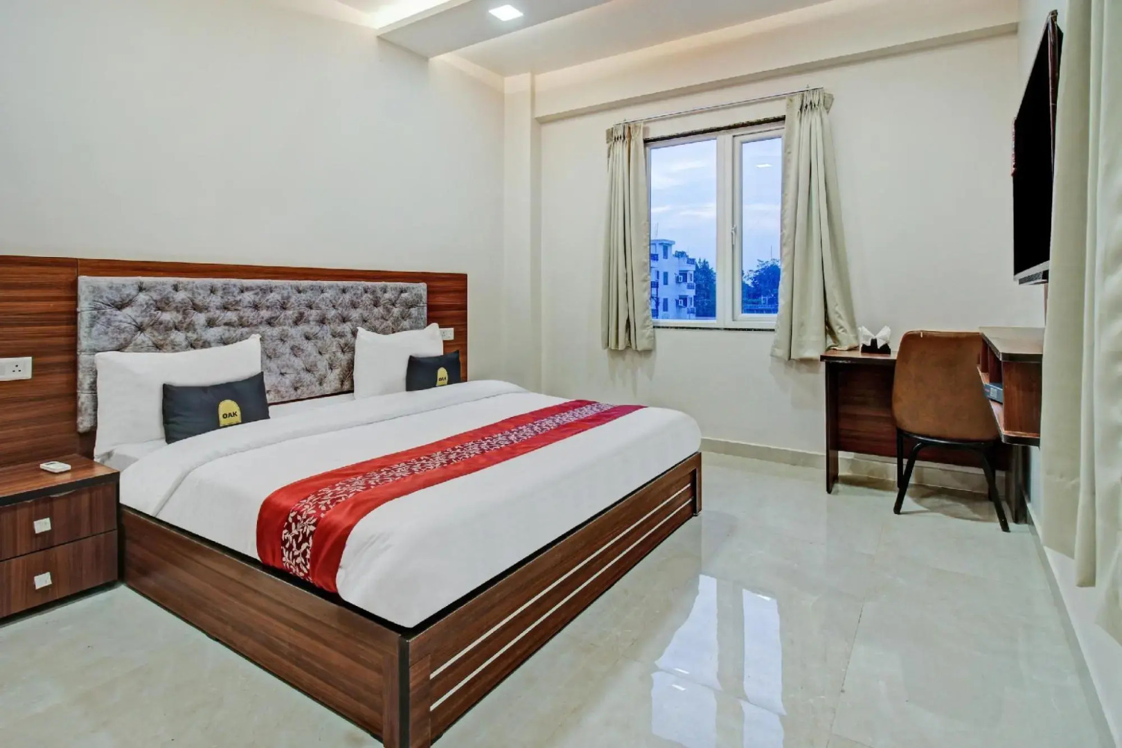 Townhouse OAK VS Shivanya