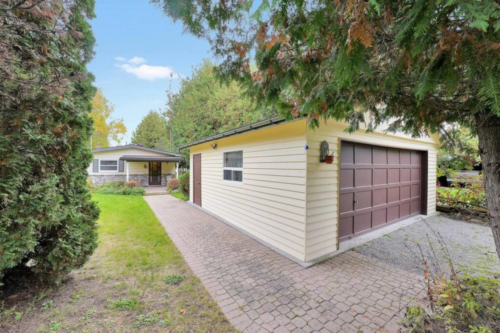 Rustic Cottage w Heating Kitchen Canal Lake