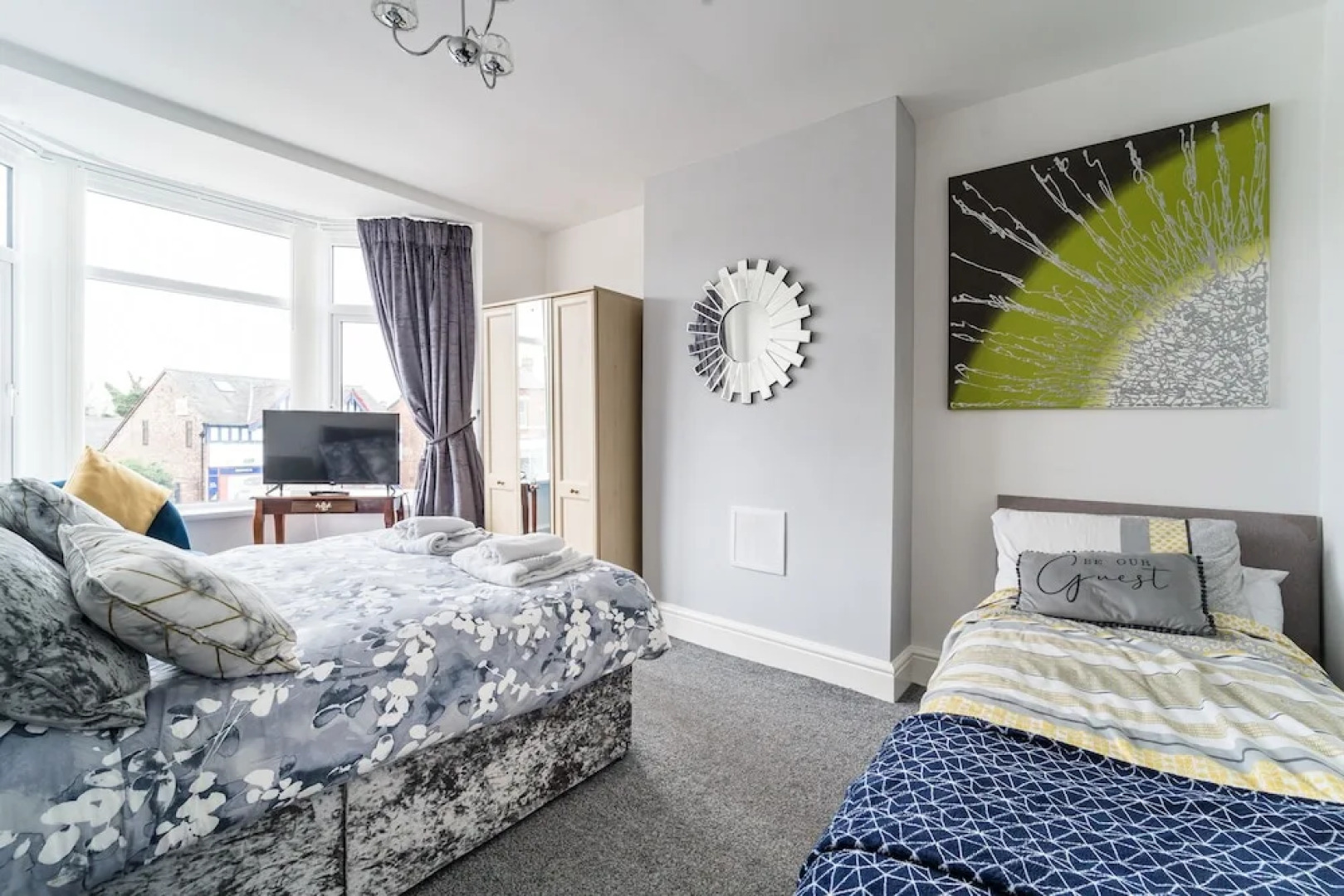 2br-sleeps5-privategarden-freeparking-pets