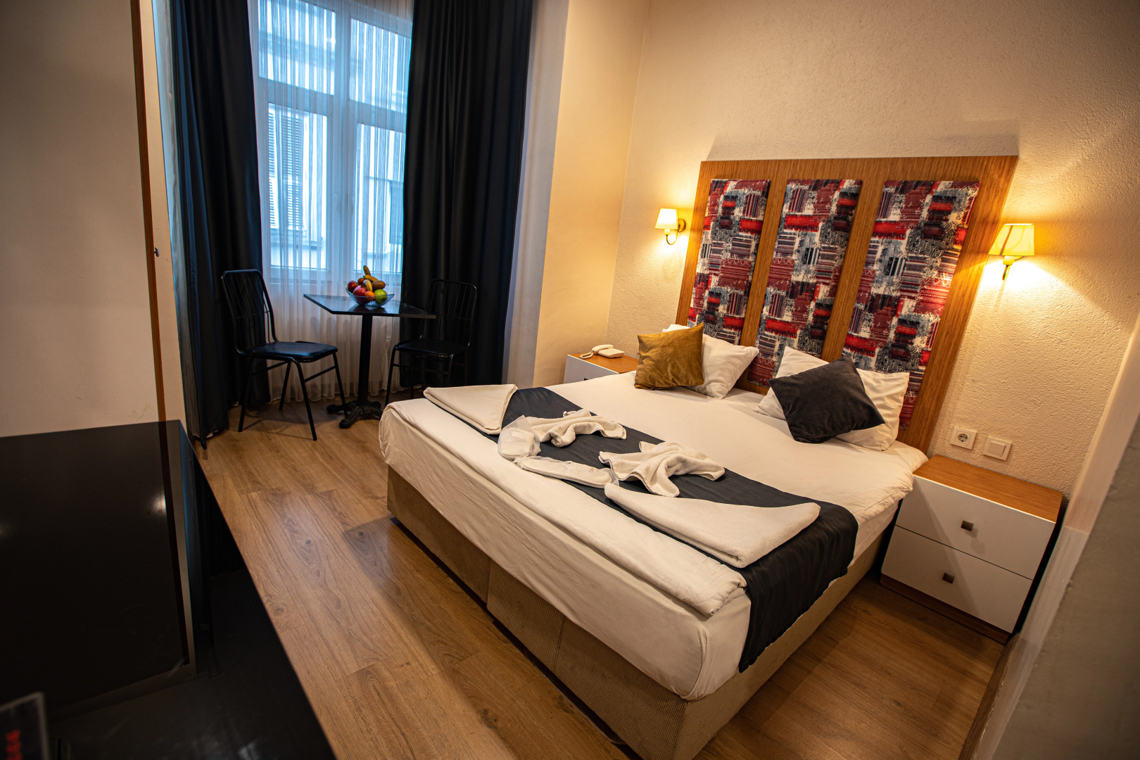 La Pazza Suites Hotel