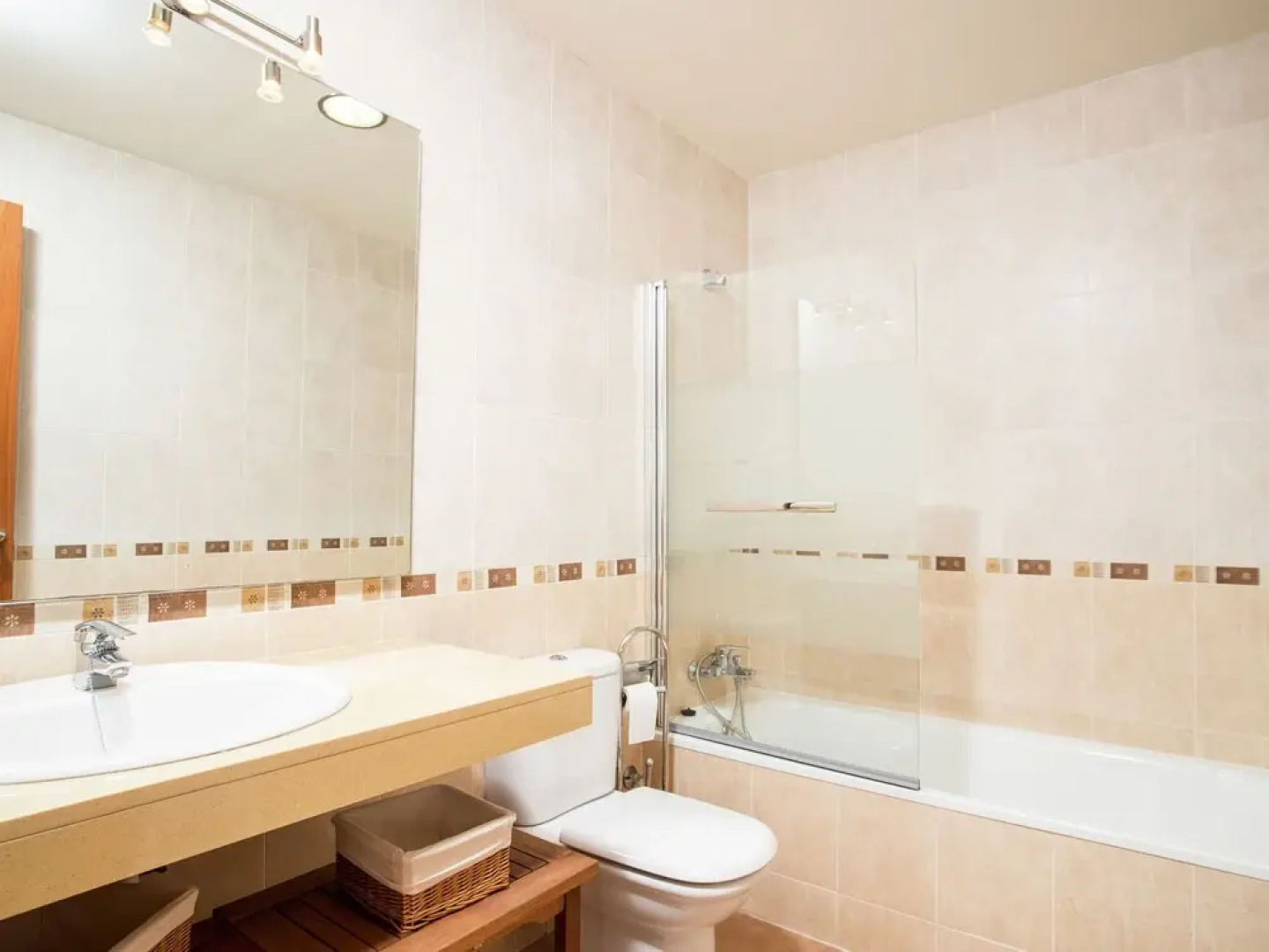 Cozy Holiday Home in UrbanitzaciÃ³ Bon Relax With Pool