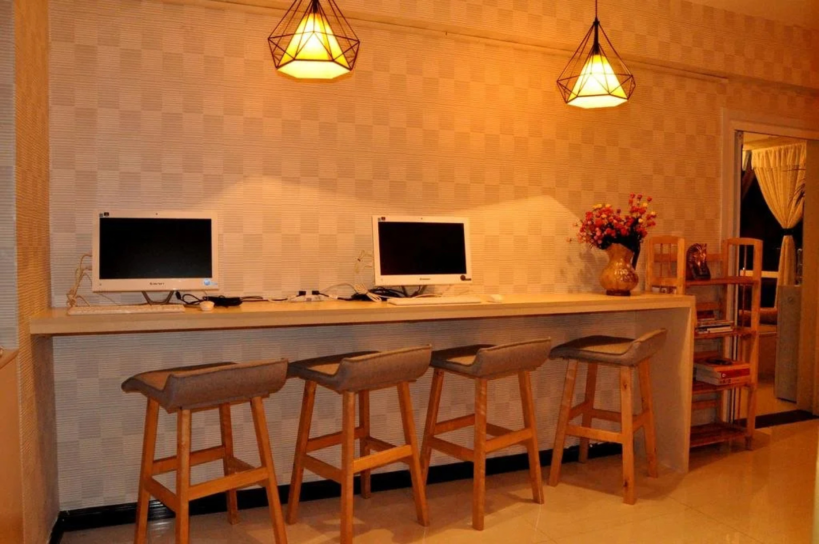 Simple Capsule Hotel Taiyuan Railway Station