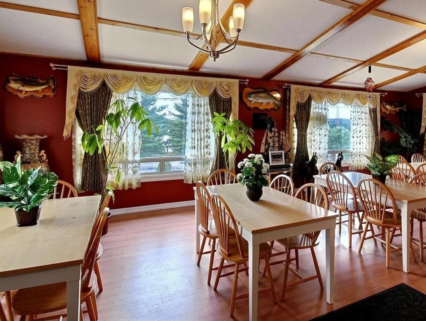 Knights Inn Huntsville, ON