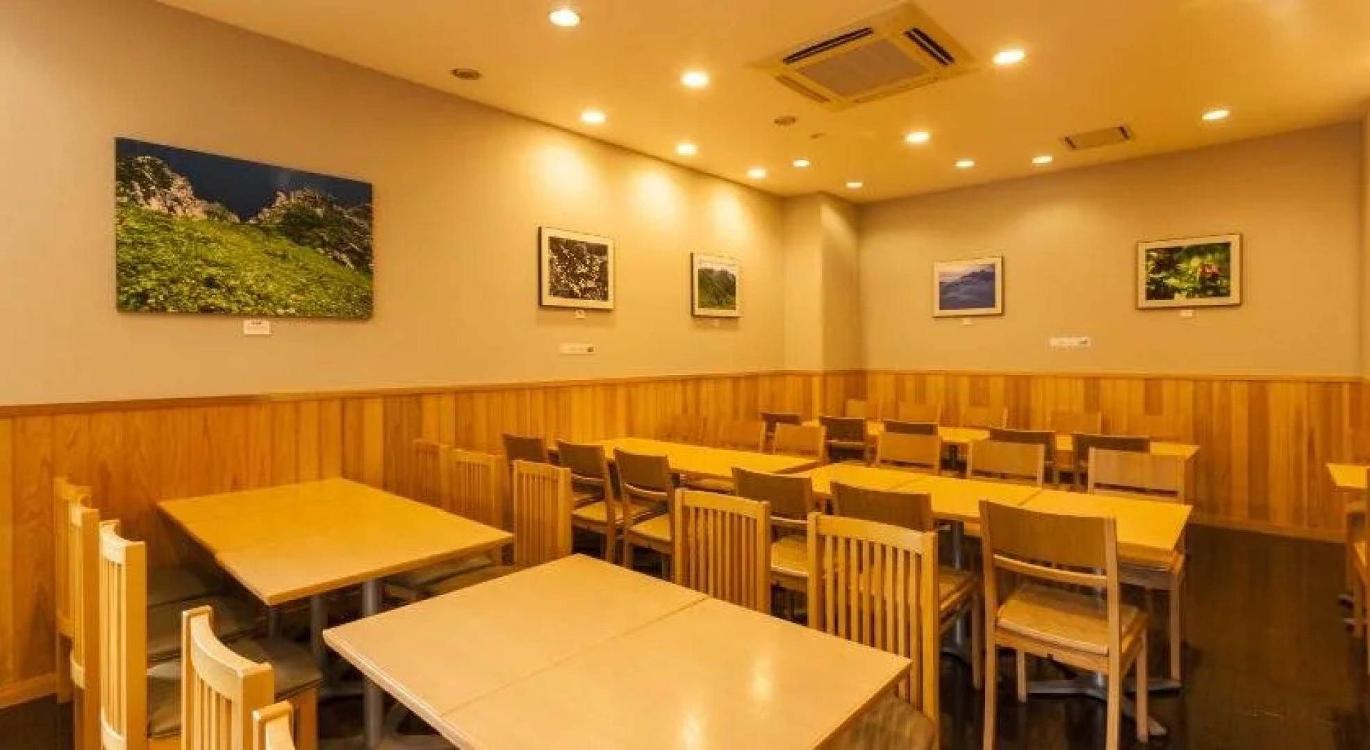 Komagane Premont Hotel