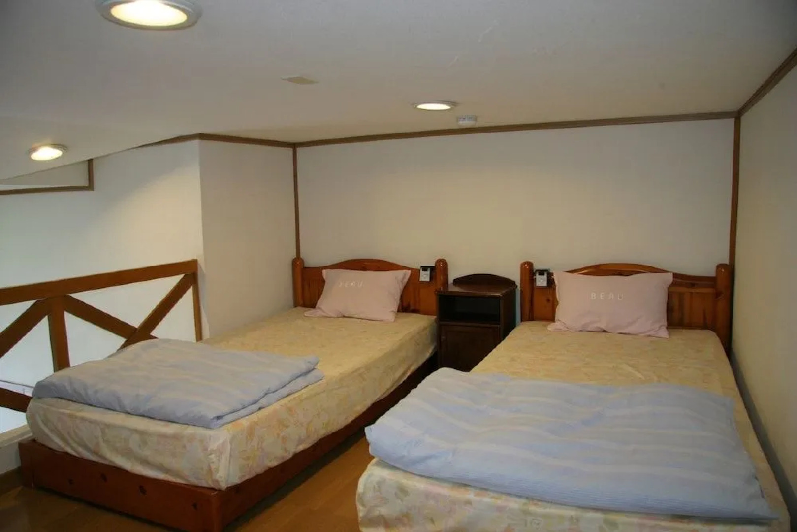 Youth Guest House ATOMA - Hostel