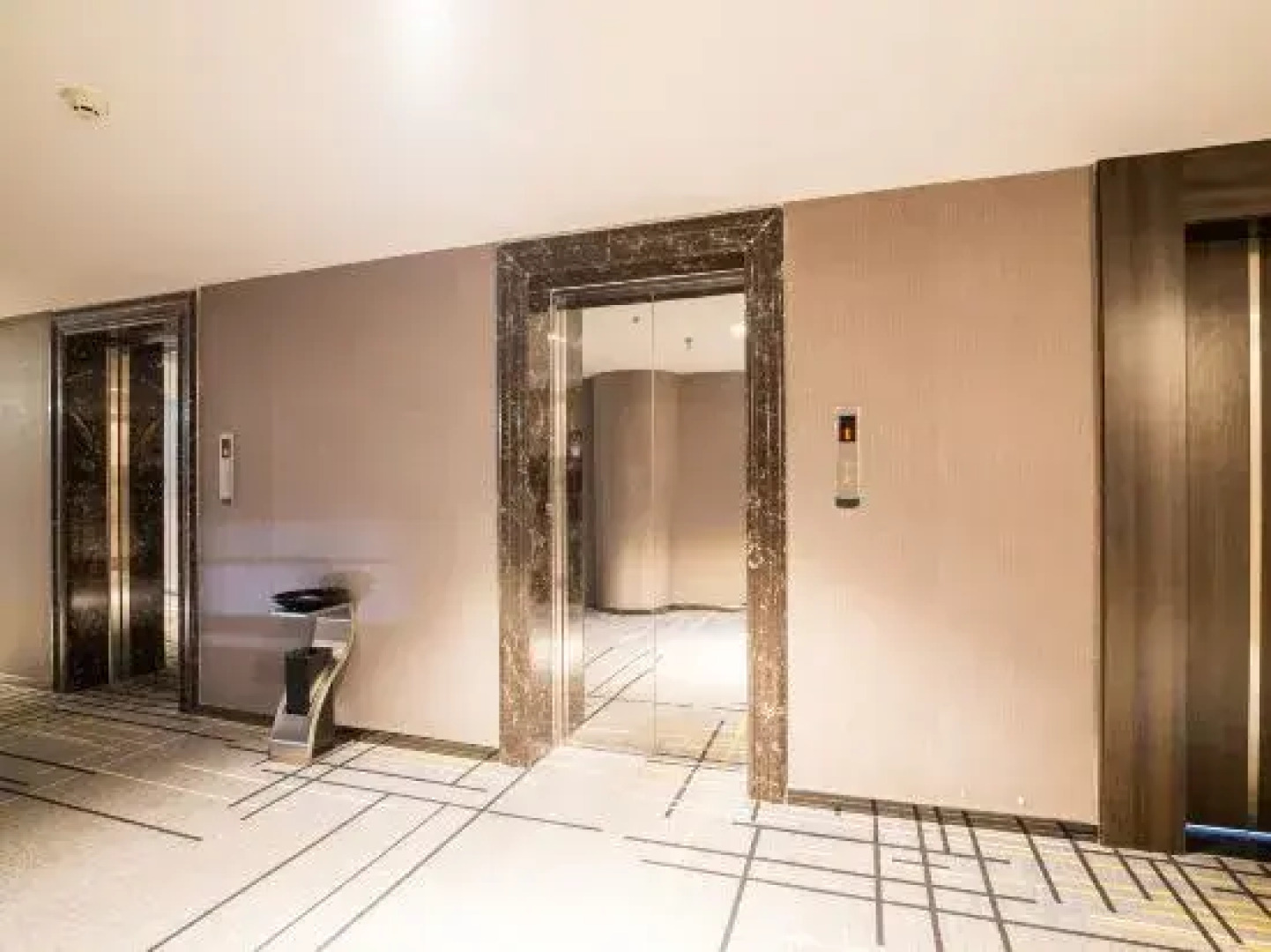 Wangjing Business Hotel