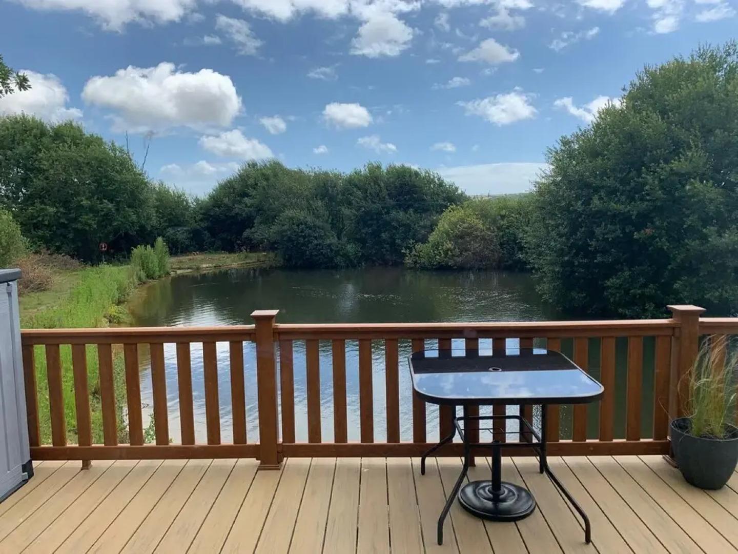 Poppy An Immaculate Lake Side Lodge the Perfect Retreat for all Sleeps 4