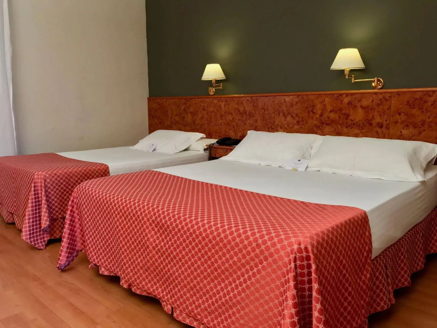 AP Hotel and Parking