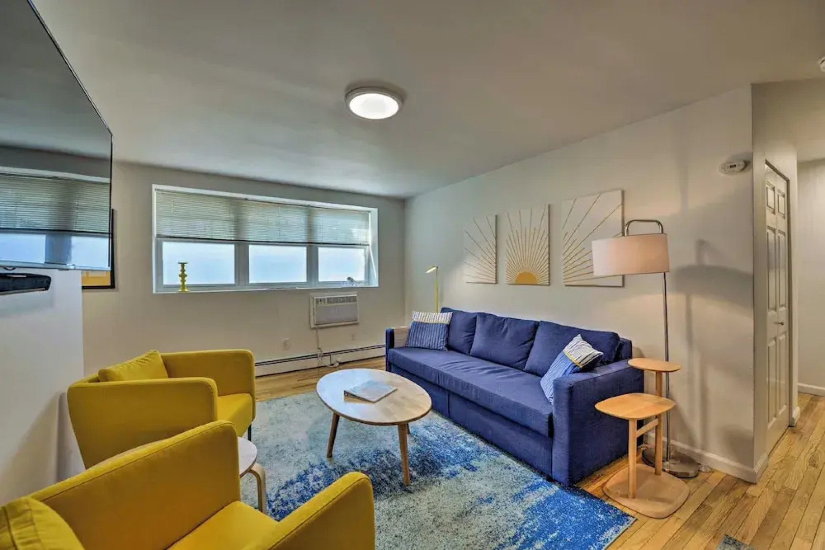 Central & Contemporary NJ Condo: Steps to Shore!