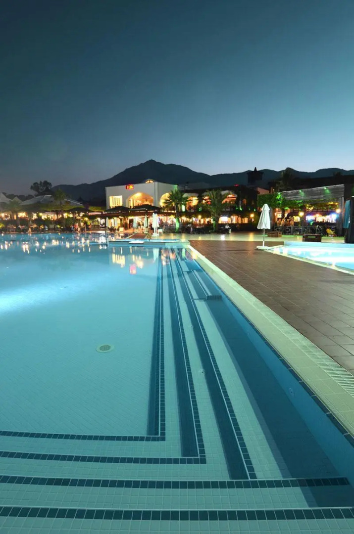 Отель Emelda Sun Club