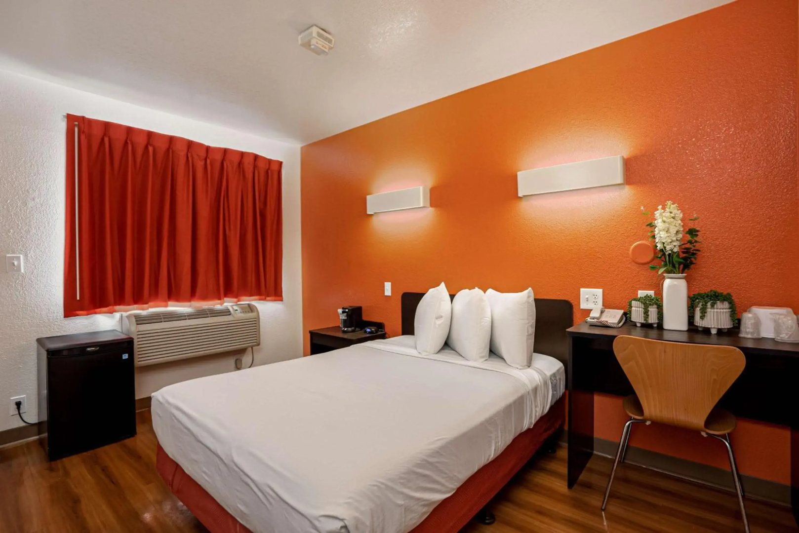 Motel 6 Temecula, CA - Historic Old Town