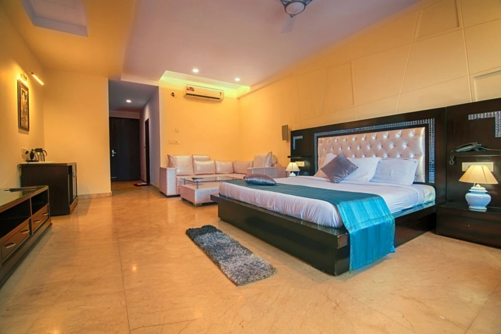 Shanti Seva Dham - The Religious Stay At Priyakant Ju Temple Vrindavan