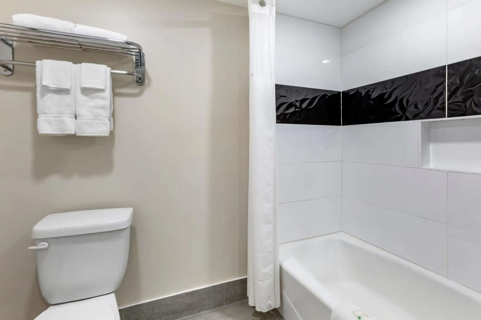 Quality Inn & Suites Goodyear - Phoenix West