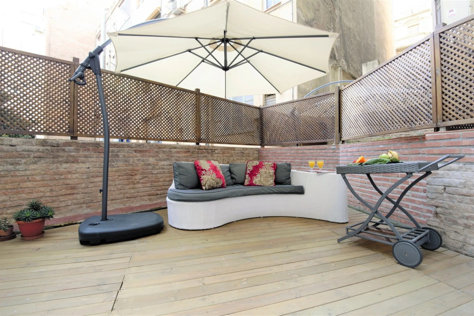 Dreamkeys Apartments & Suites