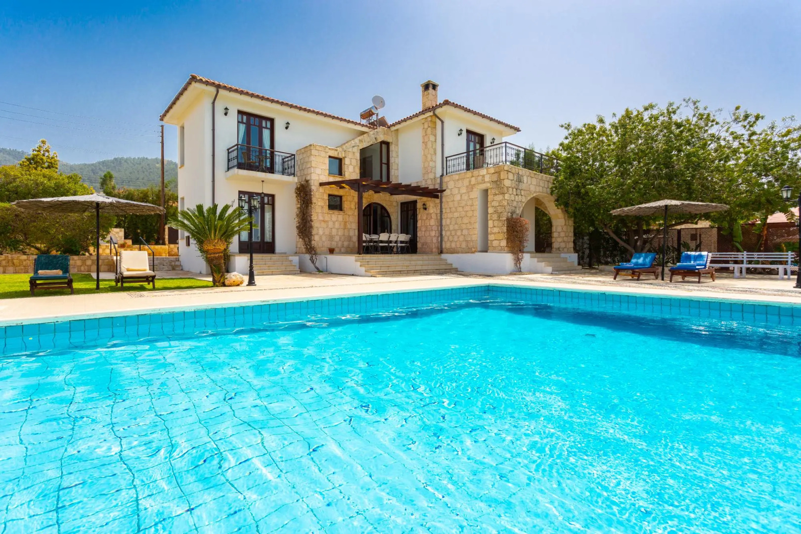 Villa Minoas Large Private Pool Walk to Beach Sea Views A C Wifi Eco-friendly - 2565