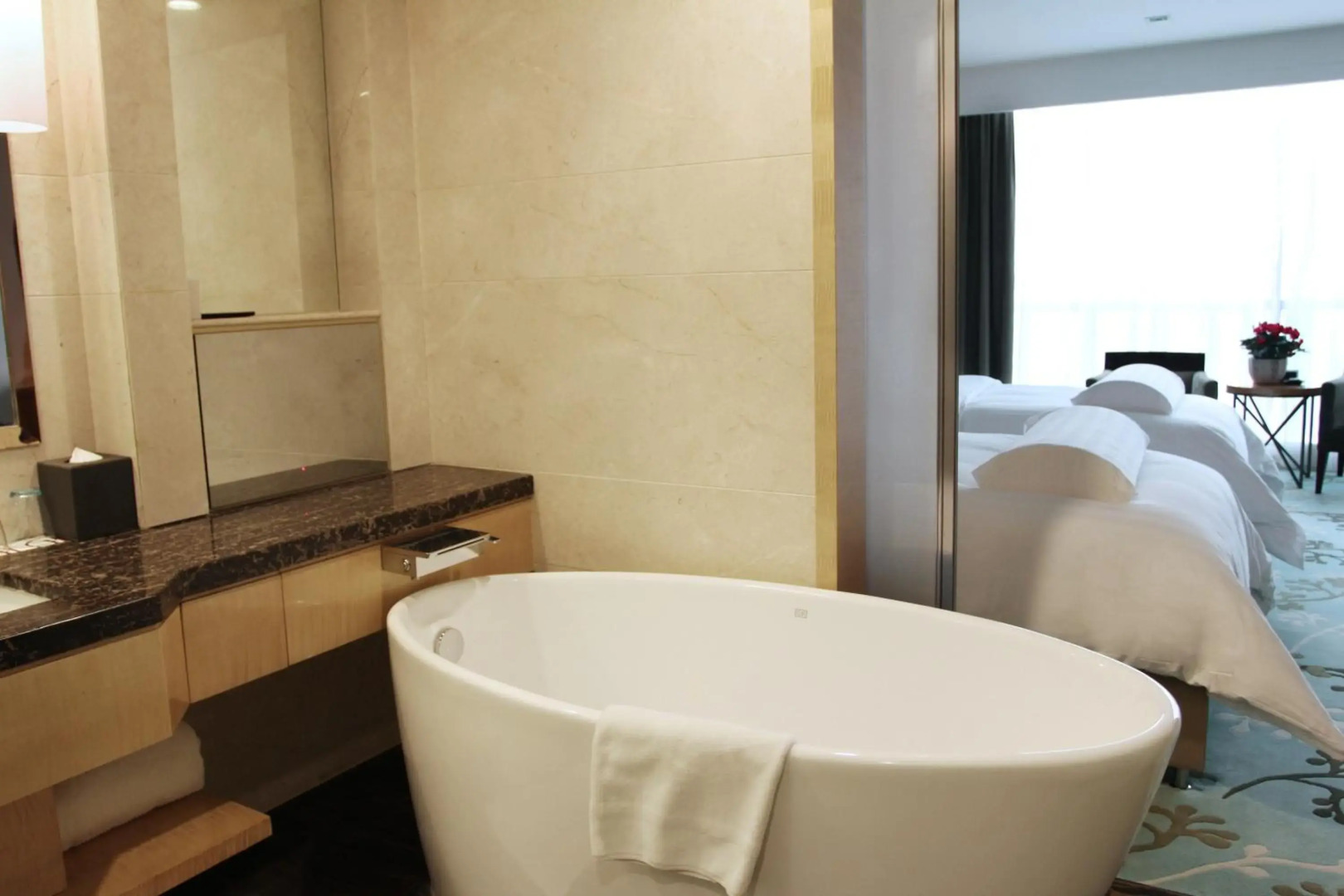 Pullman Linyi Lushang