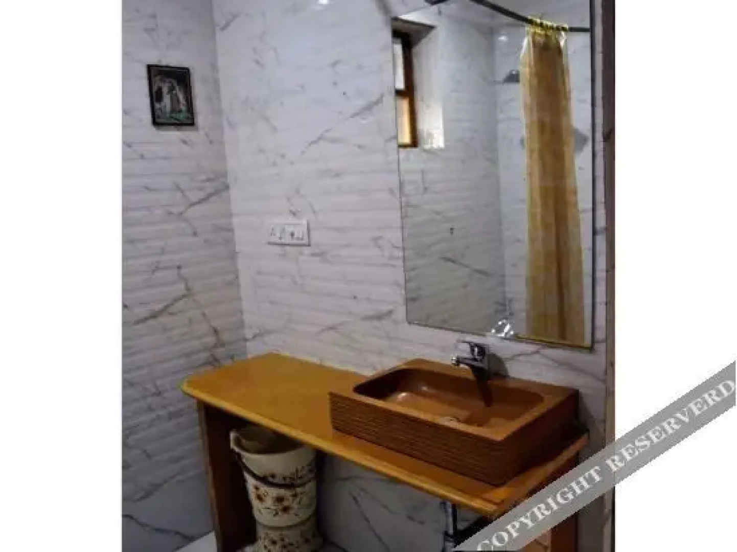 Vista Rooms at Gadisar Road