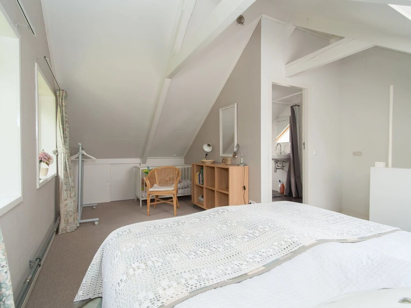 Peaceful Dune Retreat With Garden