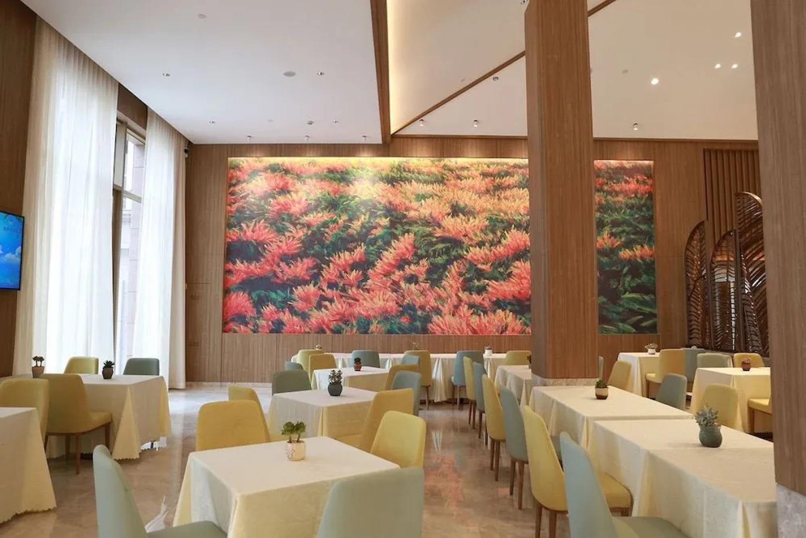 Emerald Bay Hotel Fuxian Lake