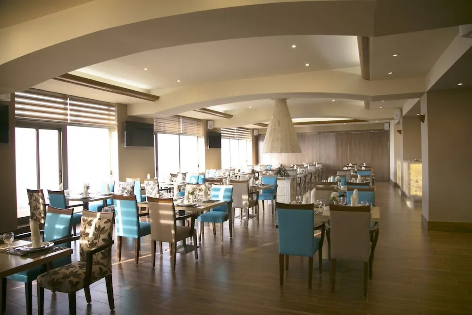 Bzommar Palace Hotel