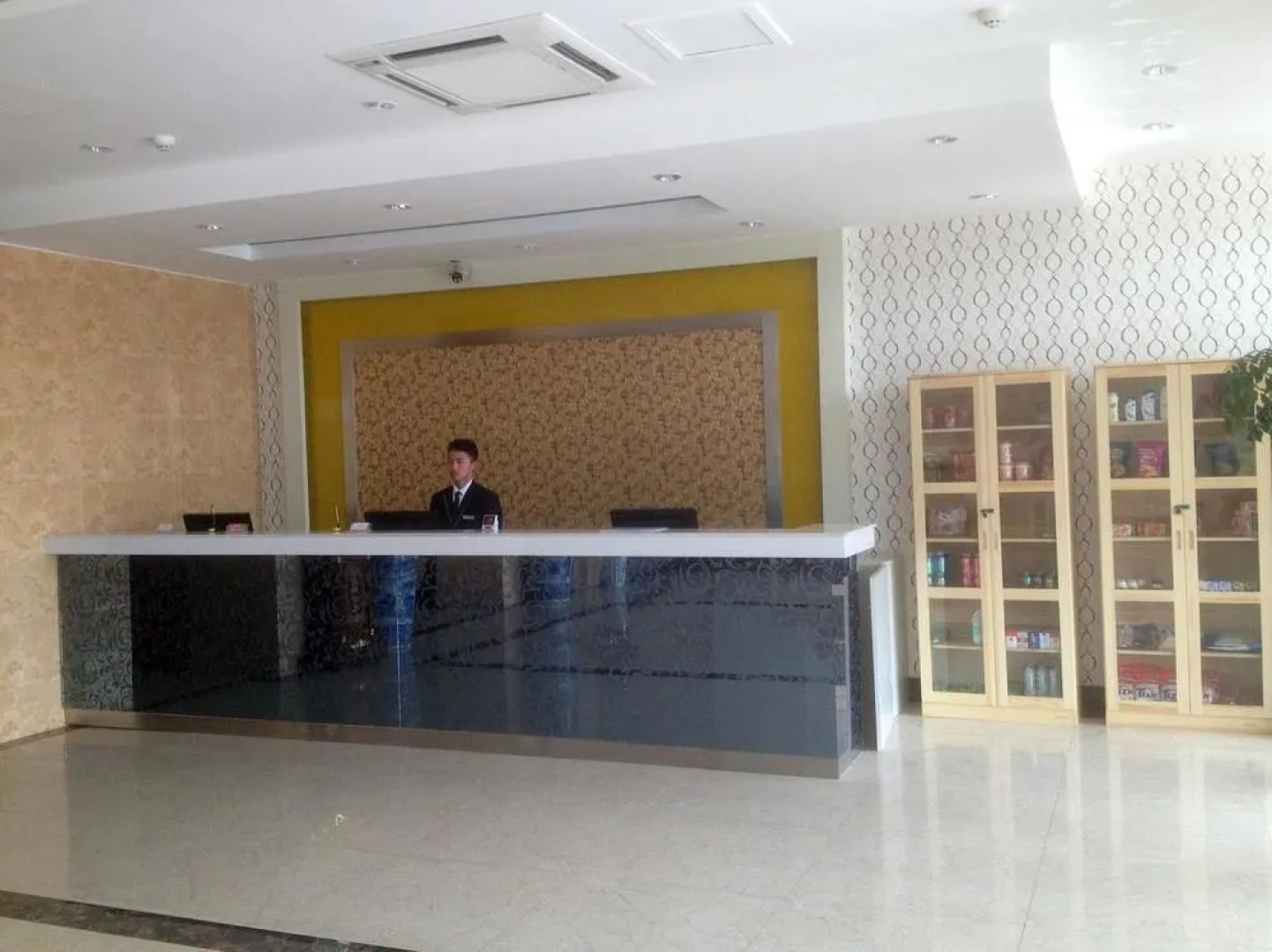 City 118 Hotel Chiping Coach Terminal