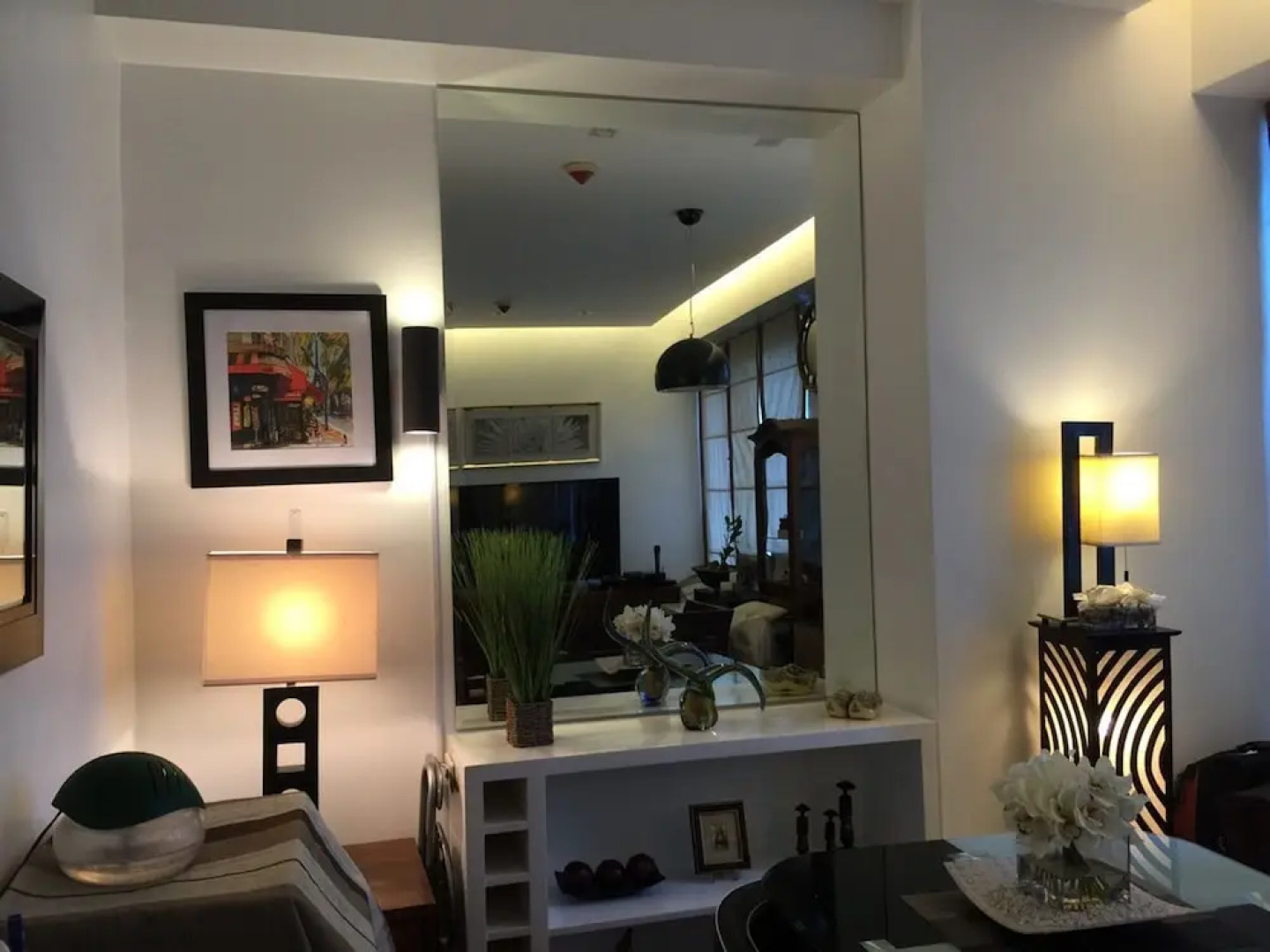 Stunning Eastwood Condo Suite