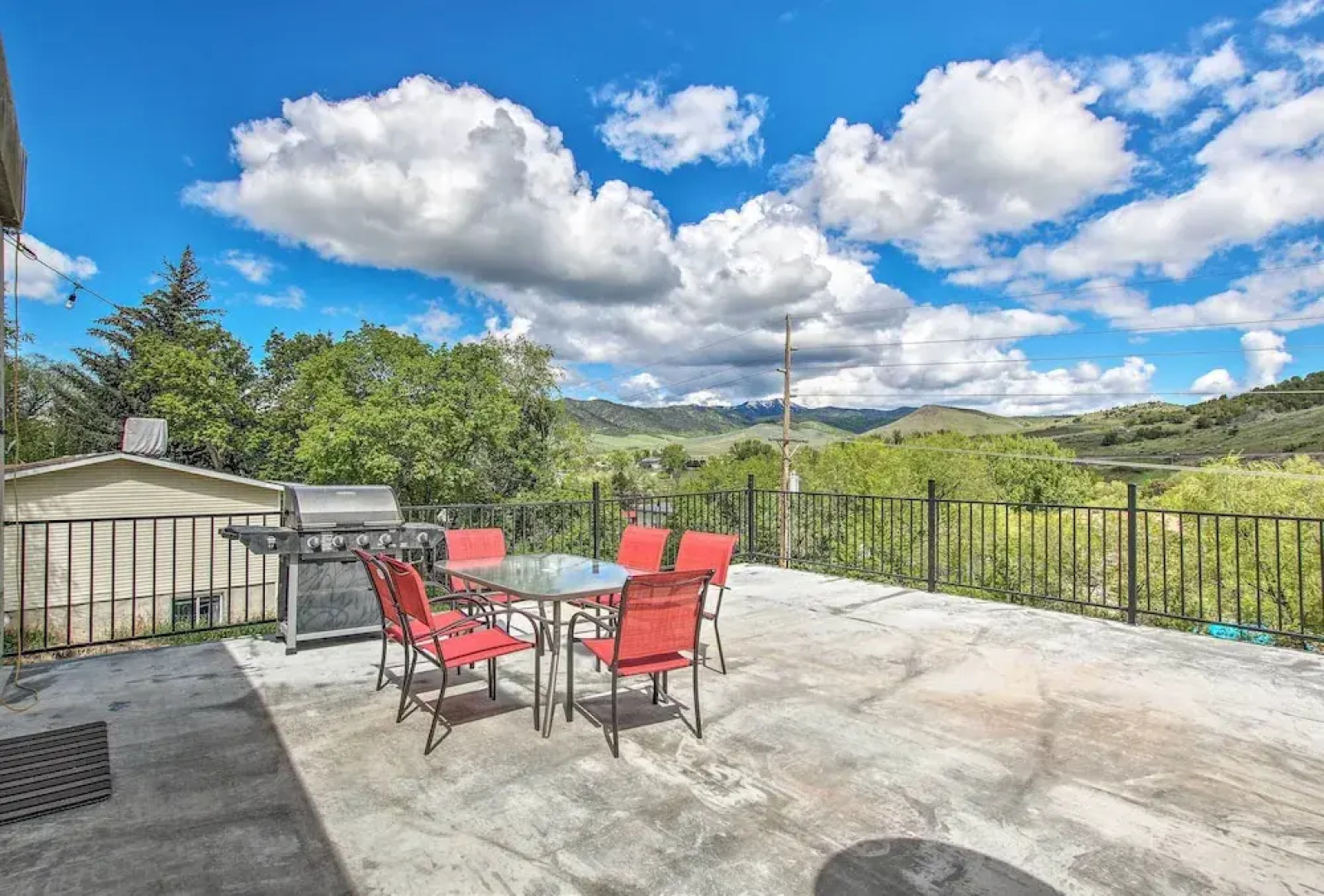 Lovely Lava Hot Springs Studio, Walk to Pools