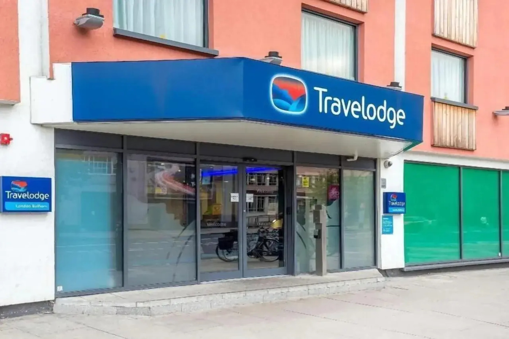 Travelodge Llanelli Cross Hands