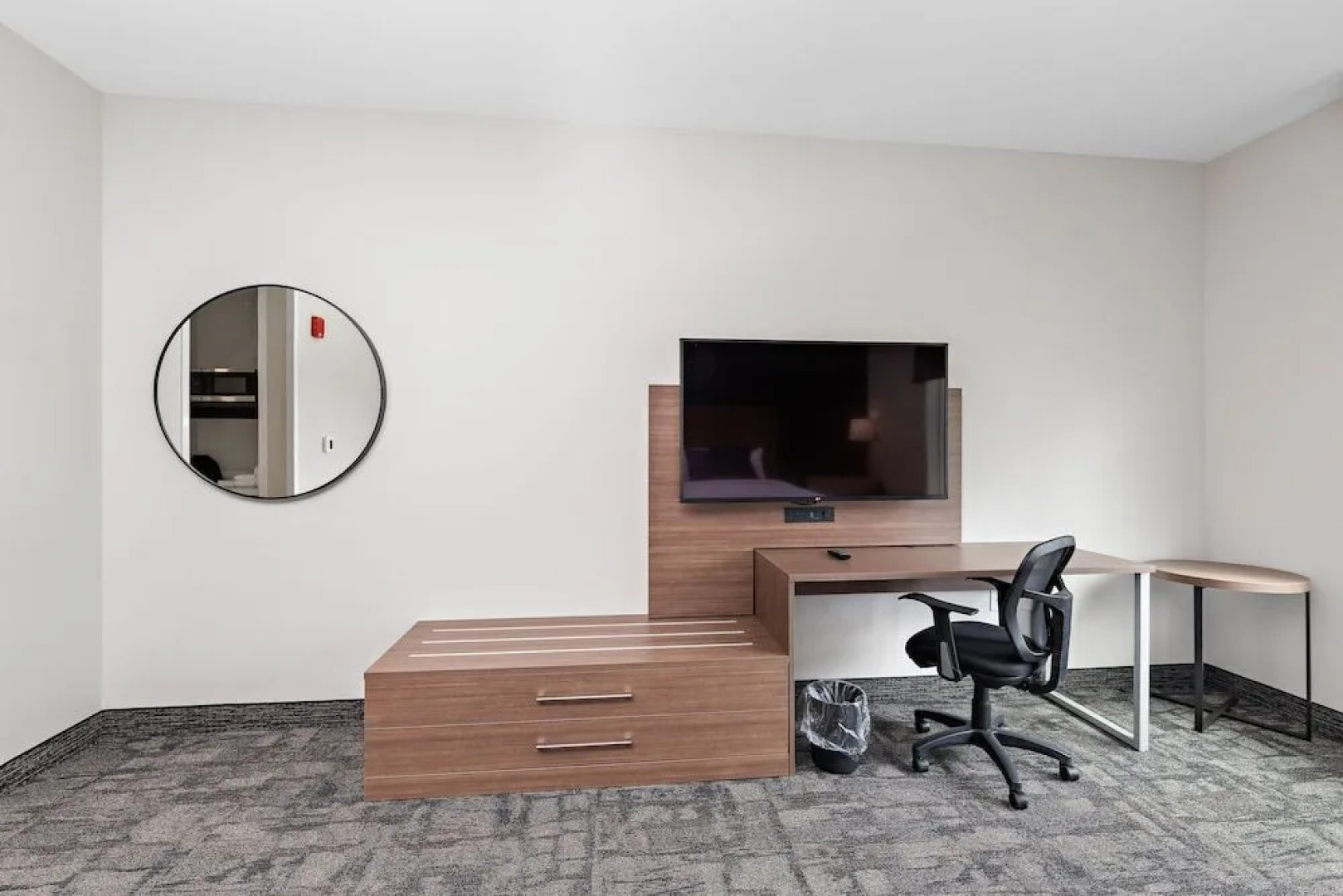 Holiday Inn Express Kansas City North Parkville An IHG Hotel