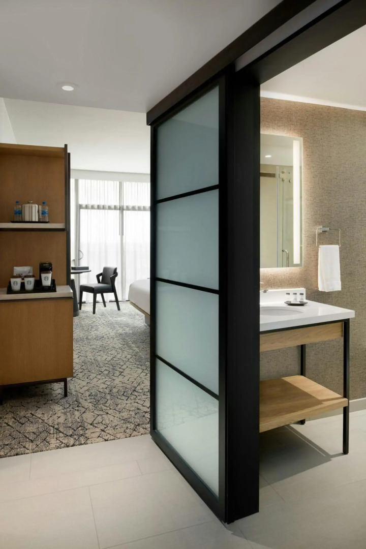 Sheraton Park Hotel at the Anaheim Resort