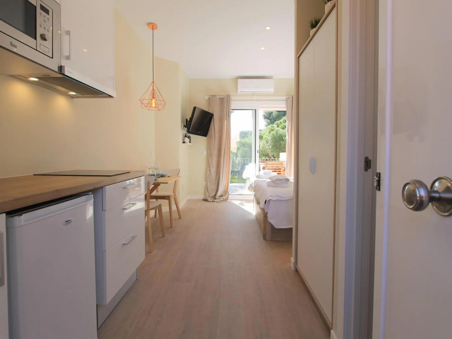 Beach Apartment III Petit Bijou