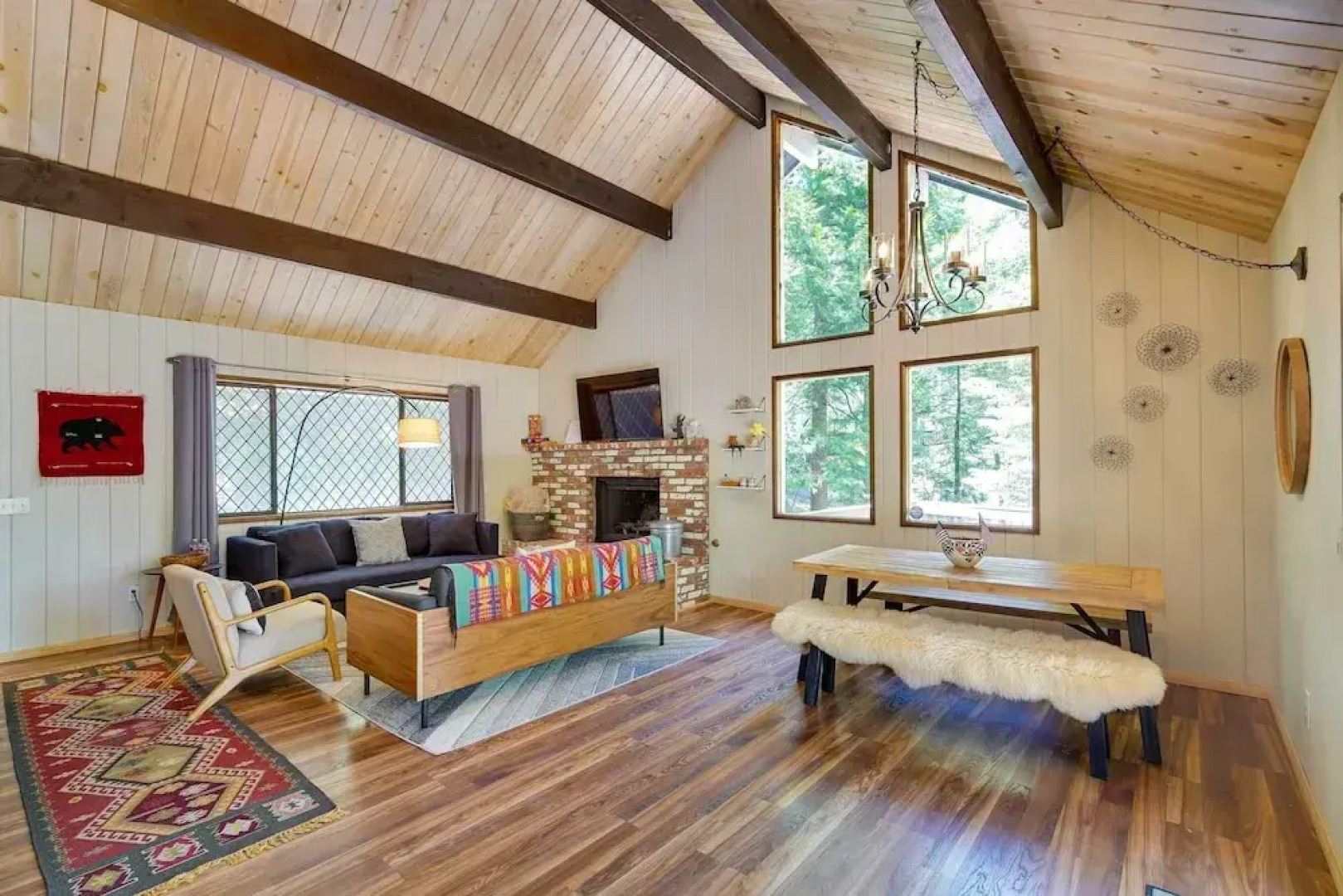 Twin Peaks Cabin < 4 Mi to Lake Arrowhead!