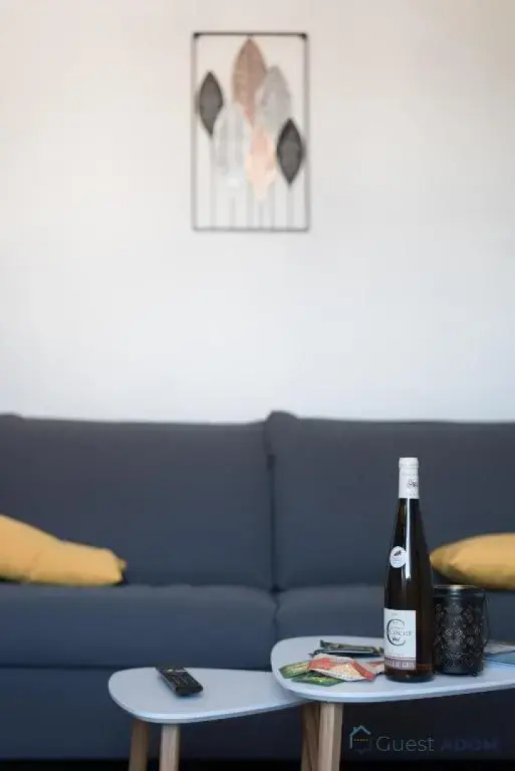 Appartement les pieds dans le sable, vue mer