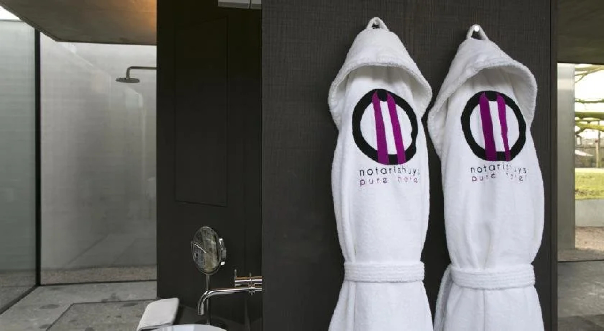 Notarishuys "Pure Hotel"