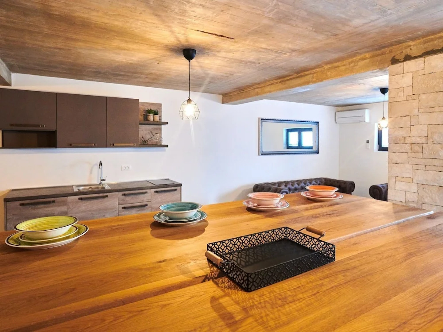 Beautifully decorated villa with pool ideal for vacation with your family.