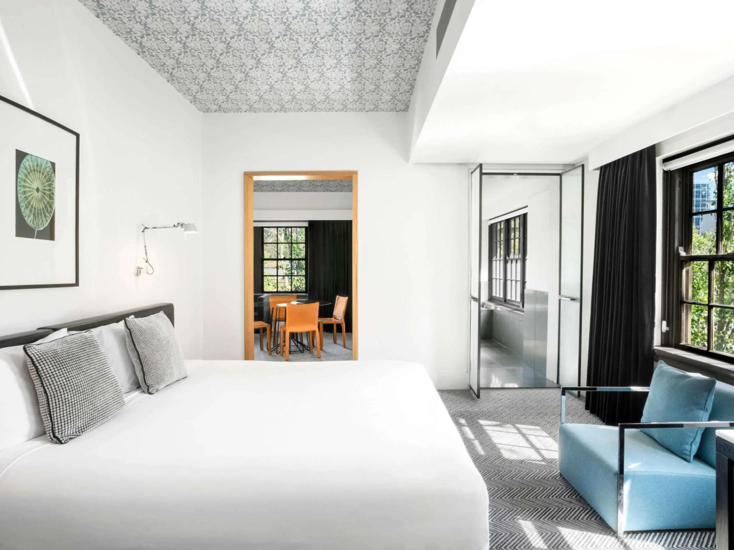 Peppers Gallery Hotel Canberra